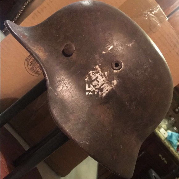 World War 2 German M40 Single Decal Stahlelm - Picture 6 of 8